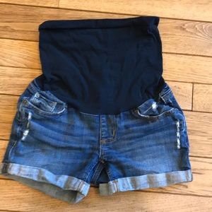 XS A Pea in the Pod maternity jean shorts